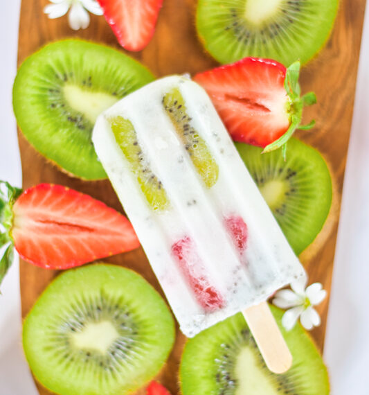 Strawberry Kiwi Popsicles-1