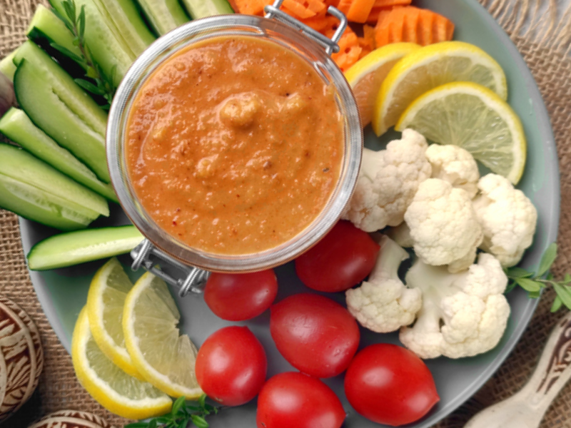 Veggie Tray with Thai Peanut Sauce