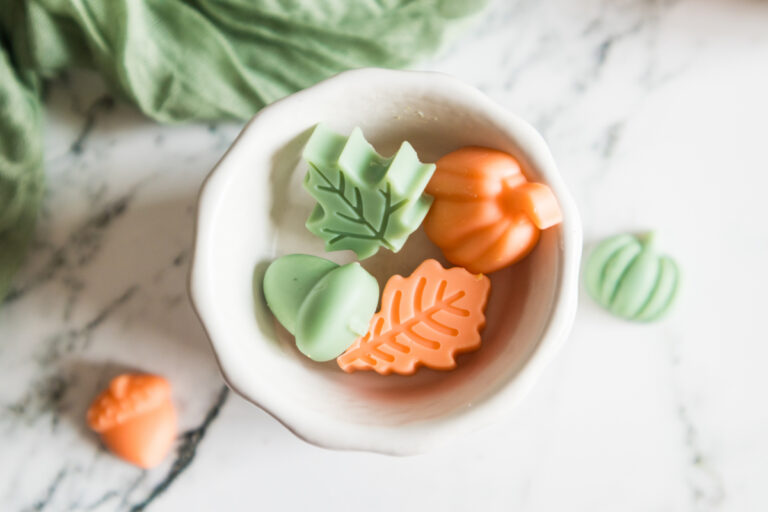 Fall Wax Melts Recipe feature image
