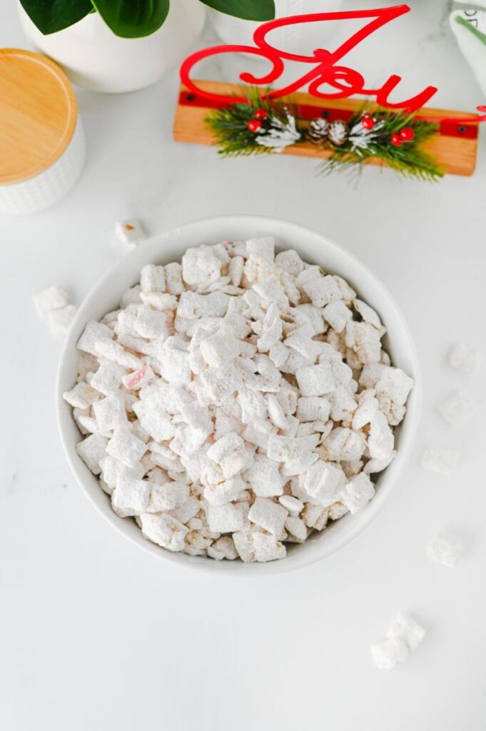 peppermint muddy buddies